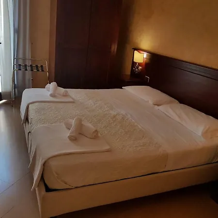 Paradiso Delle Madonie Hotel 4*